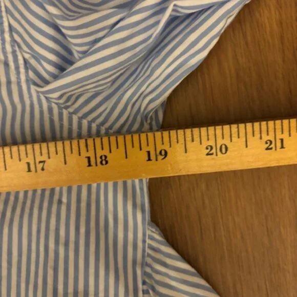 Rag and Bone EUC Womens Button Up Blue Pinstriped Shirt Front or Back Tie Med - Picture 5 of 6